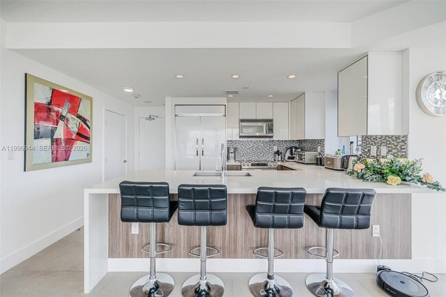 Photo - 10275 Collins Ave Unidad 722