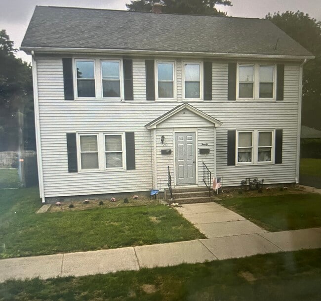 Building Photo - 20 McKinley Ter
