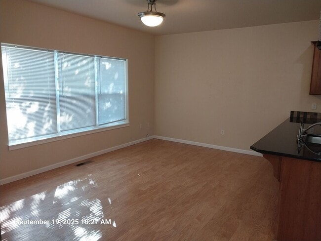 Photo - 2050 NW Yohn Ranch Dr