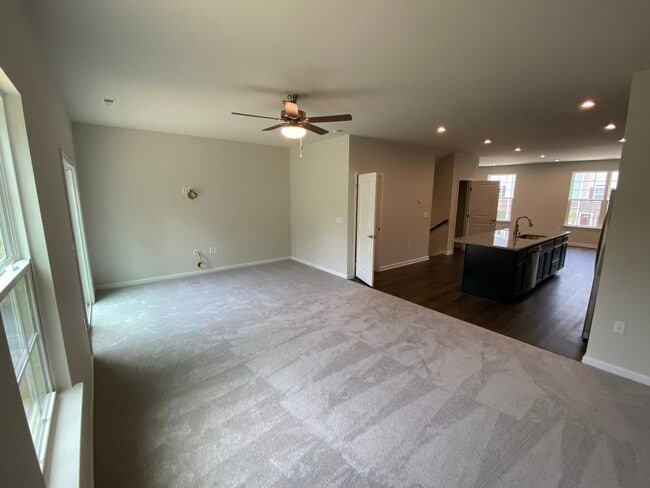 Photo - 4843 Randall Rd