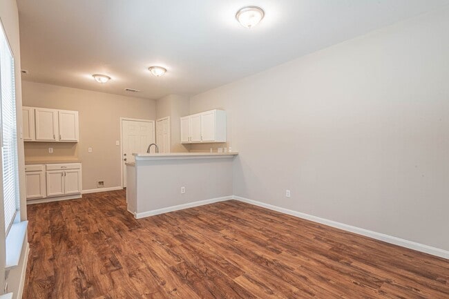 Photo - 10061 Sharpton Dr