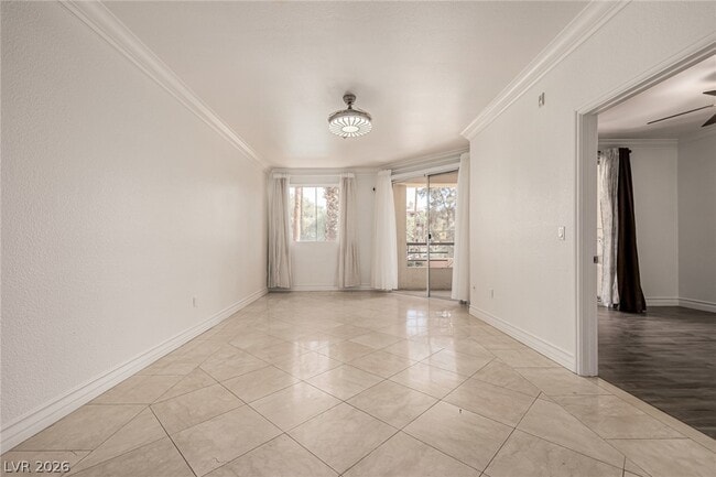 Building Photo - 210 E Flamingo Rd Unit 105