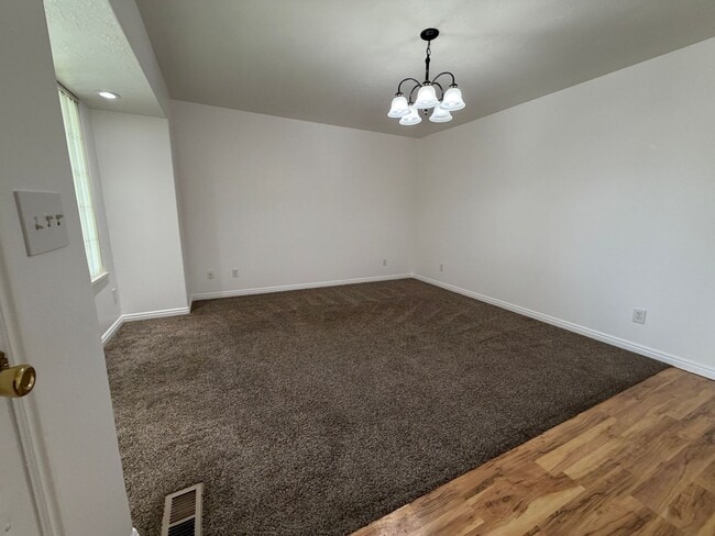 Photo - 65 S 400 W St