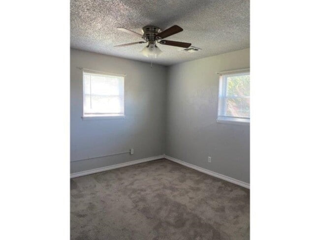 Photo - 431 NW 53rd St