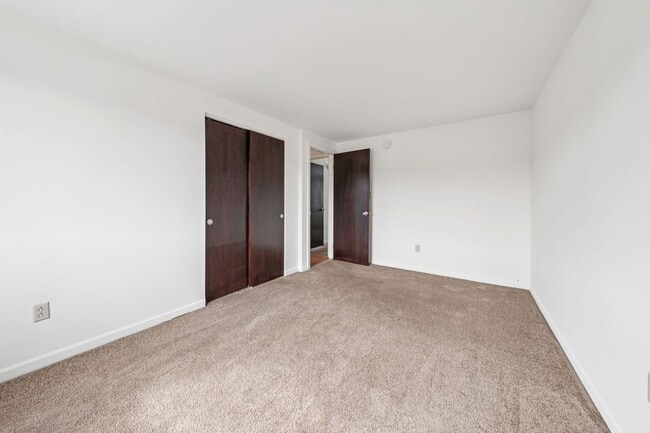 Photo - 29 Losson Garden Dr Unit 04