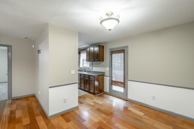 Photo - 3/ 2 Home for Rent