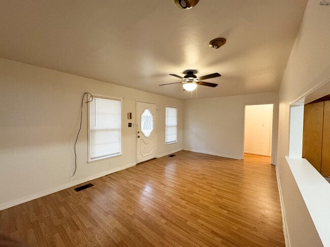 Photo - 3912 Gayle Ave