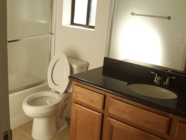 Photo - ( ( ( Coming Soon ) ) ) 3 bed 2.5 bath La...