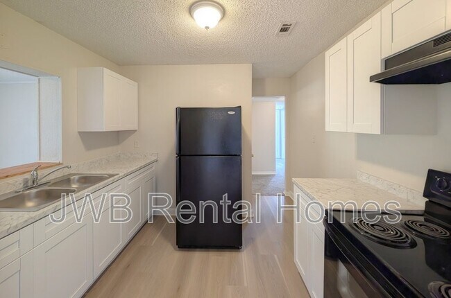 Photo - 6829 Van Gundy Rd