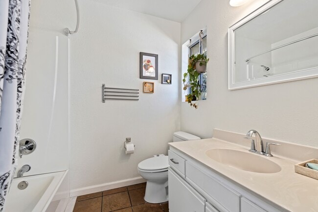 Photo - 3760 39th Ave