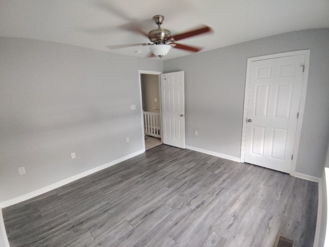 Photo - 4 Ferguson Dr