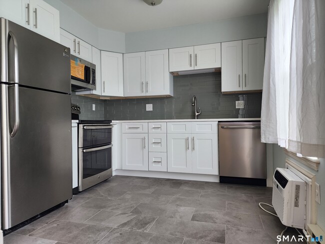 Building Photo - 52 Glen Ridge Ct Unit 52