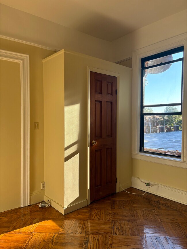 Photo - 129 Sunnyside Ave