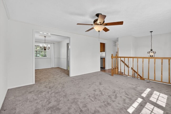 Photo - 2806 Logway Rd