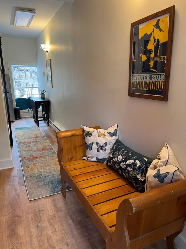 Photo - 508 Gale Ave Apartamentos Unidad The Nest