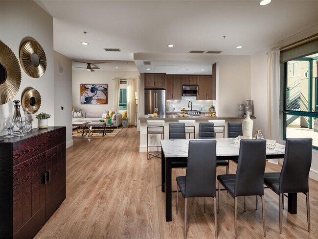 Photo - 2300 Wilshire