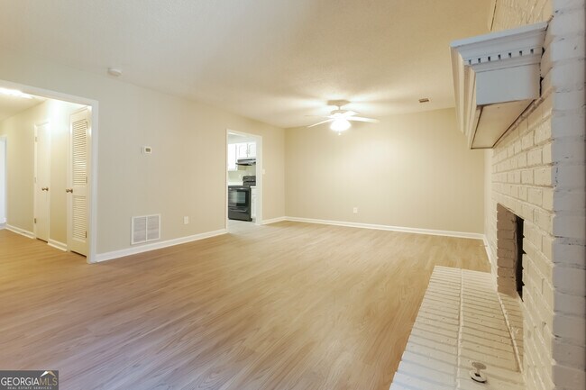 Photo - 8071 Creekstone Way