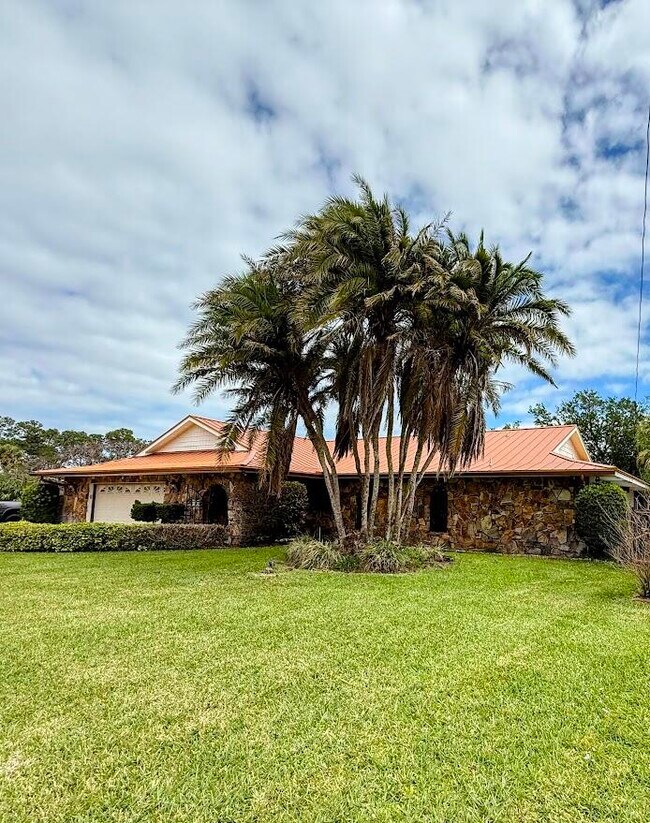 Photo - 465 SE Naranja Ave