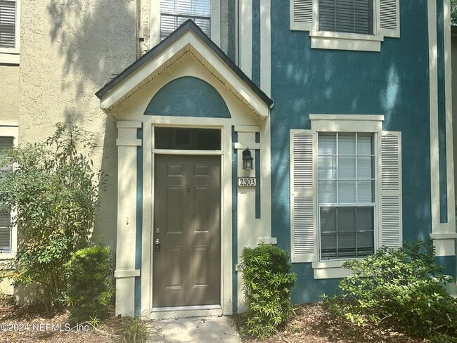 Building Photo - 13703 Richmond Park Dr N Unit 2303 Rental