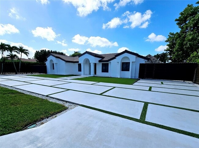 Photo - 16138 SW 154th Ct