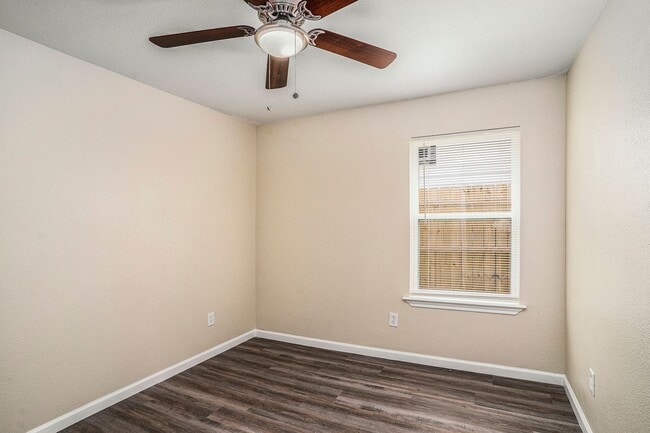 Photo - Updated 3/1 with Granite Counter Tops and Refrigerator Included!