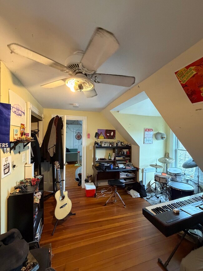 Photo - 62 Ridgemont St Unit 2