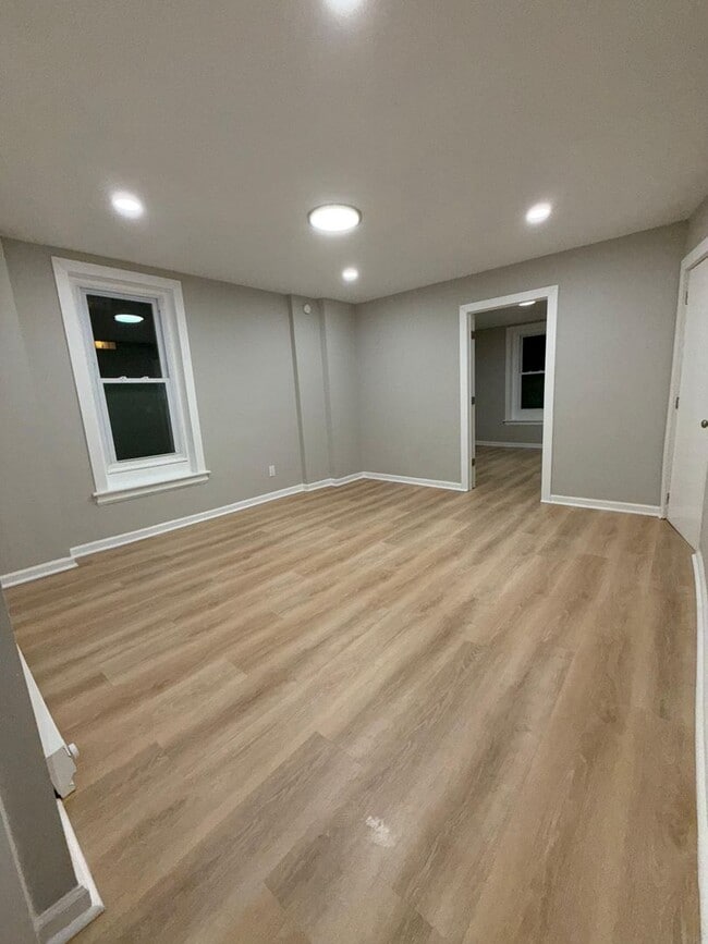 Photo - 1142 Spring Garden St Unit 1