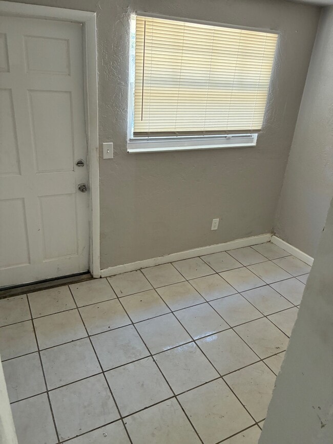 Photo - 4425-4427 NW 23rd Ct