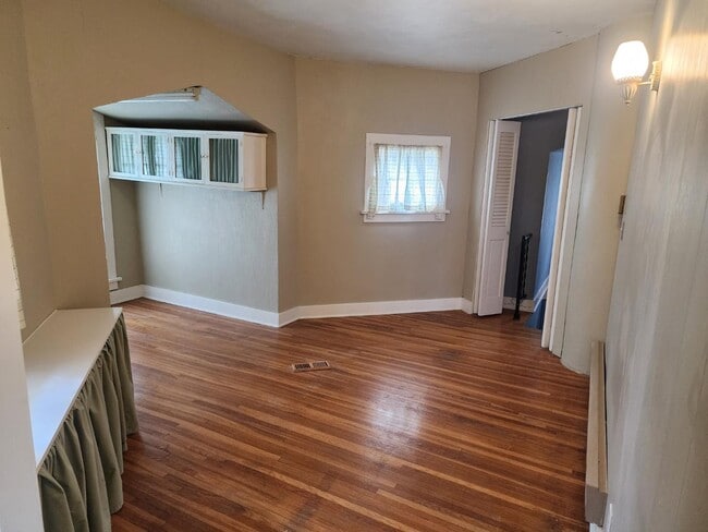 Photo - 1309 Gorton Ave NW
