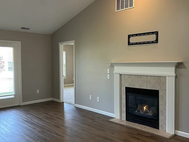 1888 Cal Dr