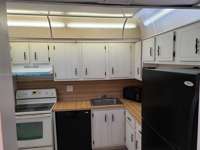 Photo - 8411 Lagos De Campo Blvd Unit 303U