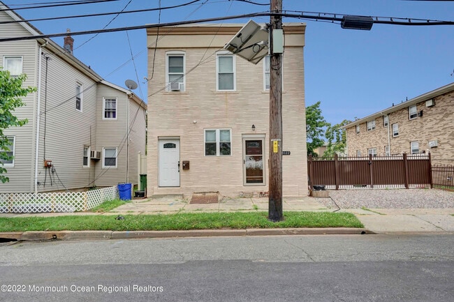 Photo - 3022 S Wood Ave Unit 2