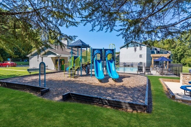 Woodbrook Apartment Homes