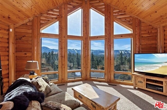 Photo - 1165 Green Mountain Dr