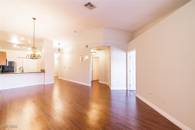 Photo - 130 Tapatio St