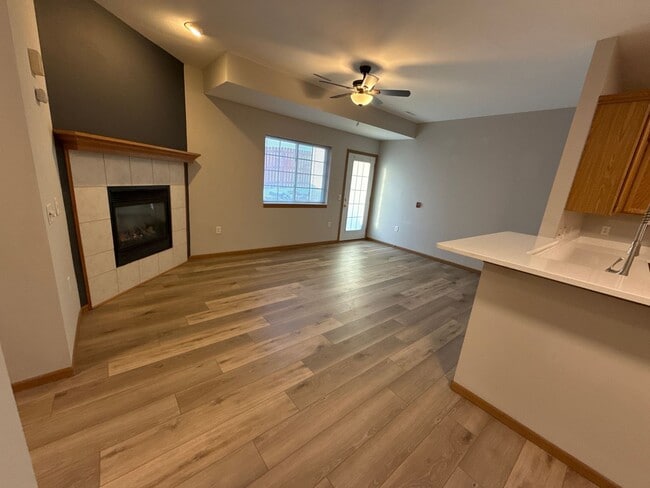 Photo - Large 2 Bedroom, 2 Bath apartment with 2 car garage Unit 3330 Leopold - Apt B