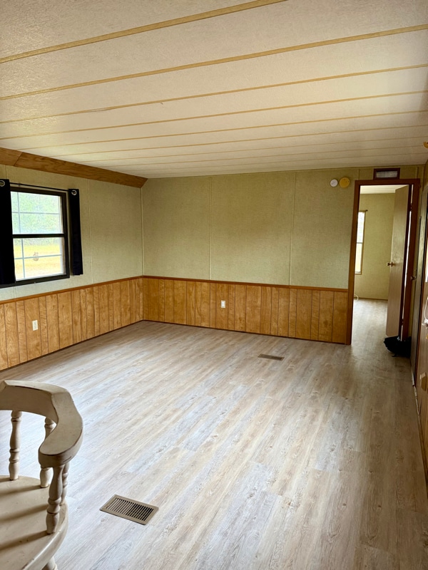 Photo - 275 Goshen Rd