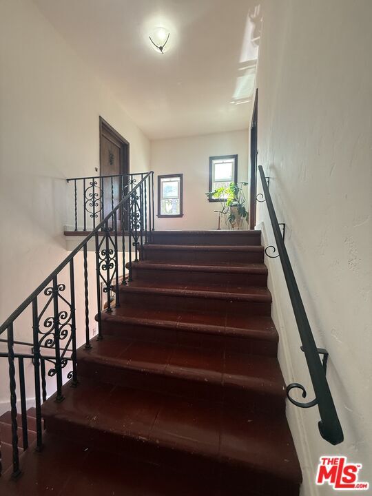 Photo - 444 N Curson Ave Unit 444 1/2