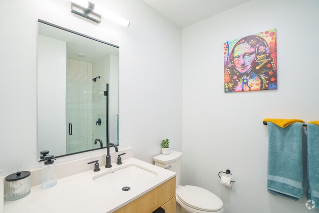 Studio - 329SF - Bathroom