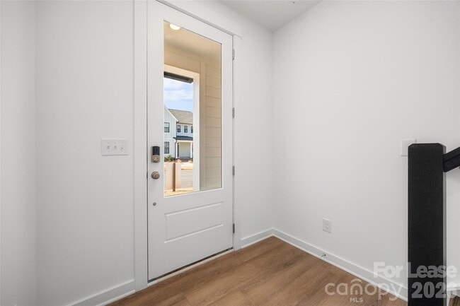 Photo - 7216 Westrow Ave