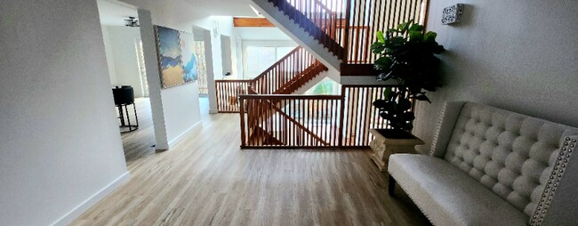 Photo - 41 Breeds Hill Pl