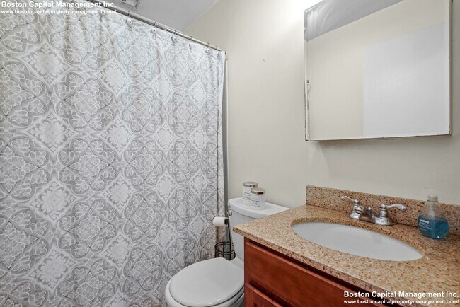 Photo - 198 Endicott St Unit 3