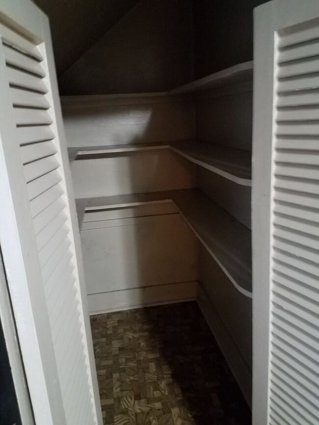 Photo - nre1633 Unit 1633