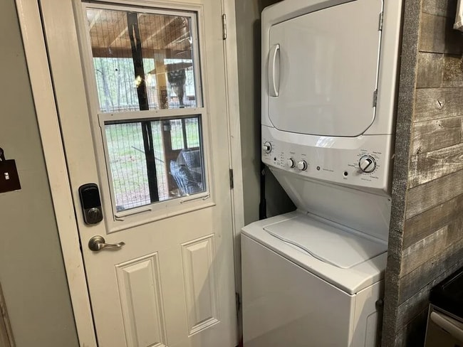 Photo - 938 W Apache Ln