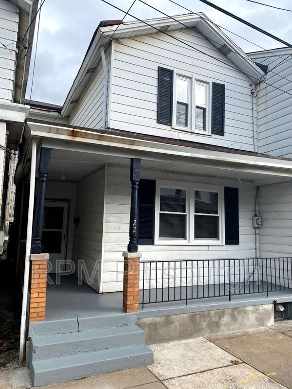 Building Photo - 22 4th St