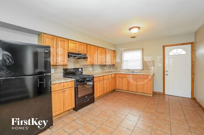 Photo - 17922 Rose St