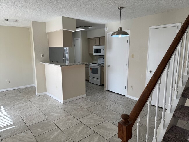 Photo - 1515 Sandy Springs Rd Unidad True