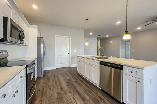 Photo - 16 Greyfield Dr