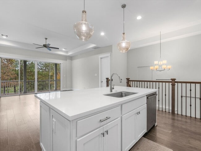 Photo - 86 Dobbs View Ln