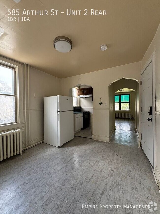 Building Photo - 585 Arthur St Unit 2 Rear Rental